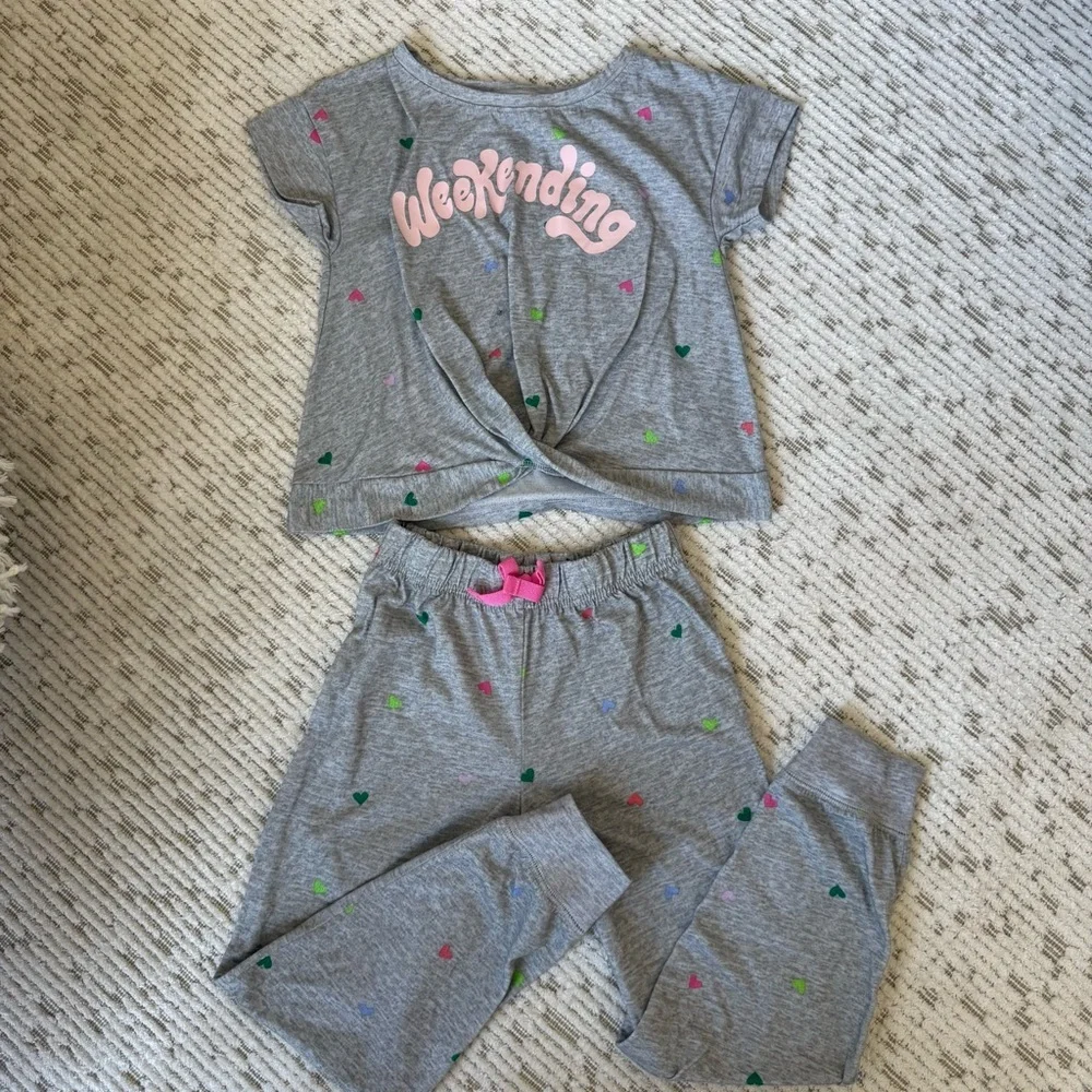 Old Navy Girls' Gray Weekending Twist-front Top with Matching Bottom Small (6-7)